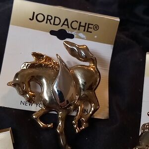 Jordache Horse Pin - Unisex